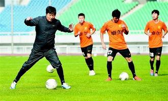 孙楠爆料足球队视频,揭秘足球圈不为人知的一面 第1张 孙楠爆料足球队视频,揭秘足球圈不为人知的一面 第1张